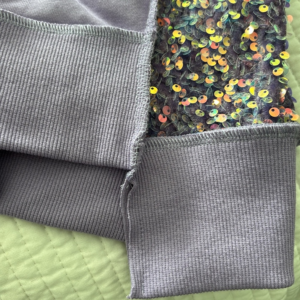 New Peach Love oversizeded sequin sweatshirts L - Picture 3 of 7